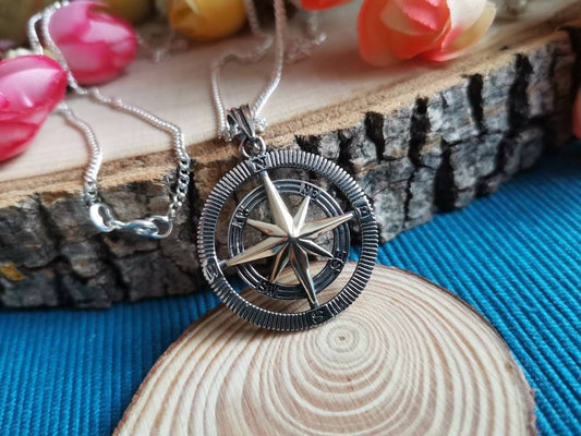 925 Ayar Gümüş Pusula Kolye