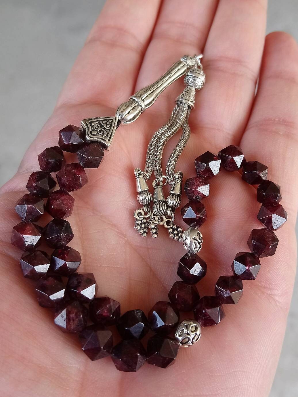 Altıgen Kesim Lal Taşı Tesbih