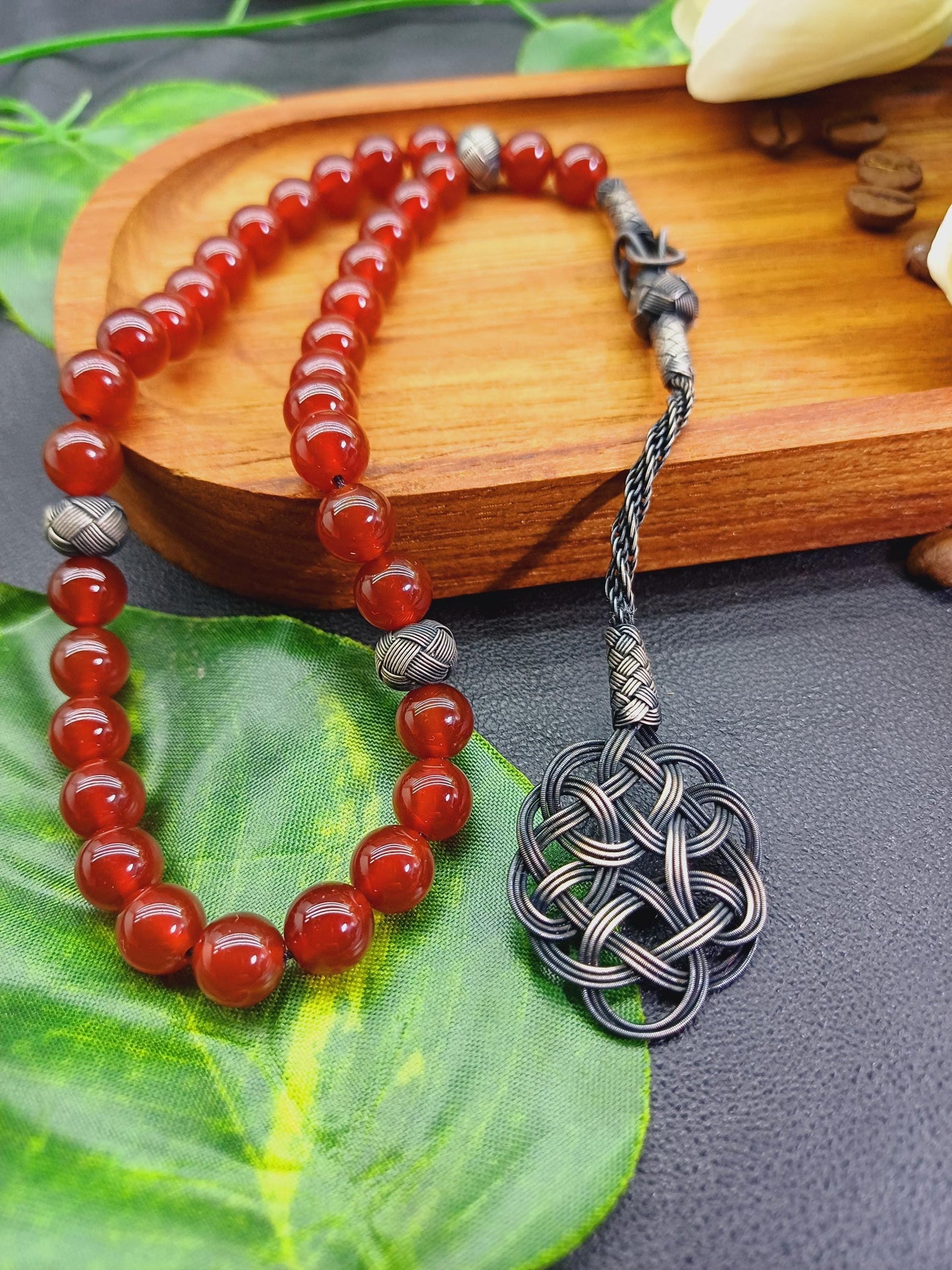 1000 Ayar Gümüş Kazaziye Püsküllü Yemen Akik Doğaltaş Tesbih