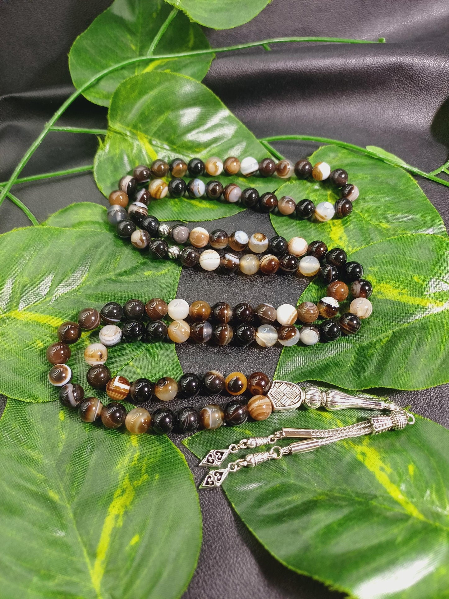 99 Boncuklu 8 mm Kahverengi Akik Tesbih